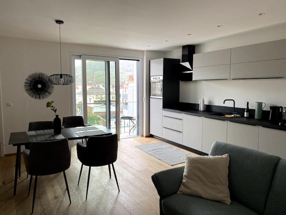 Modernes City-Appartement Neustadt an der Weinstraße Eksteriør billede